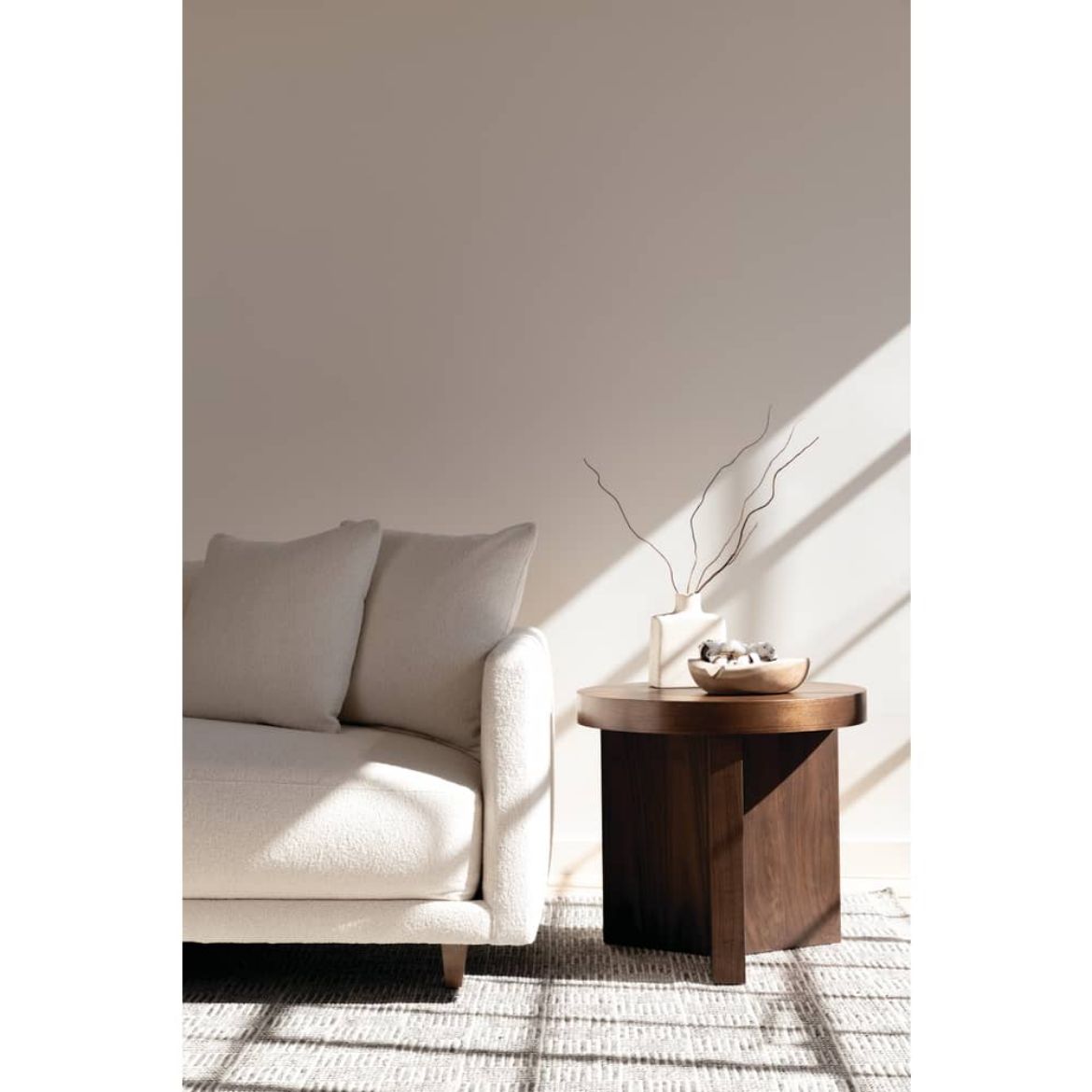 Rowe Furniture Capri Round End Table - Image 2