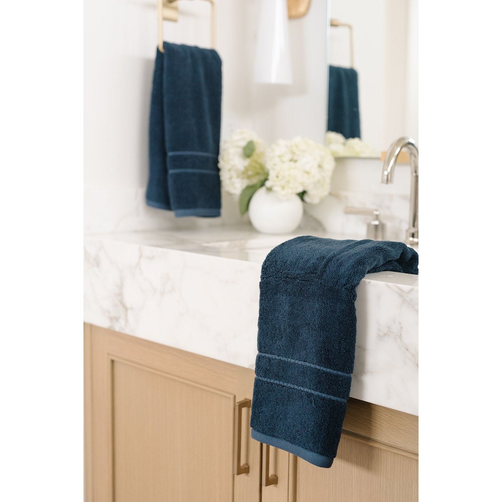 Cozy Earth Premium Plush Hand Towels~ Set of 2 Towels