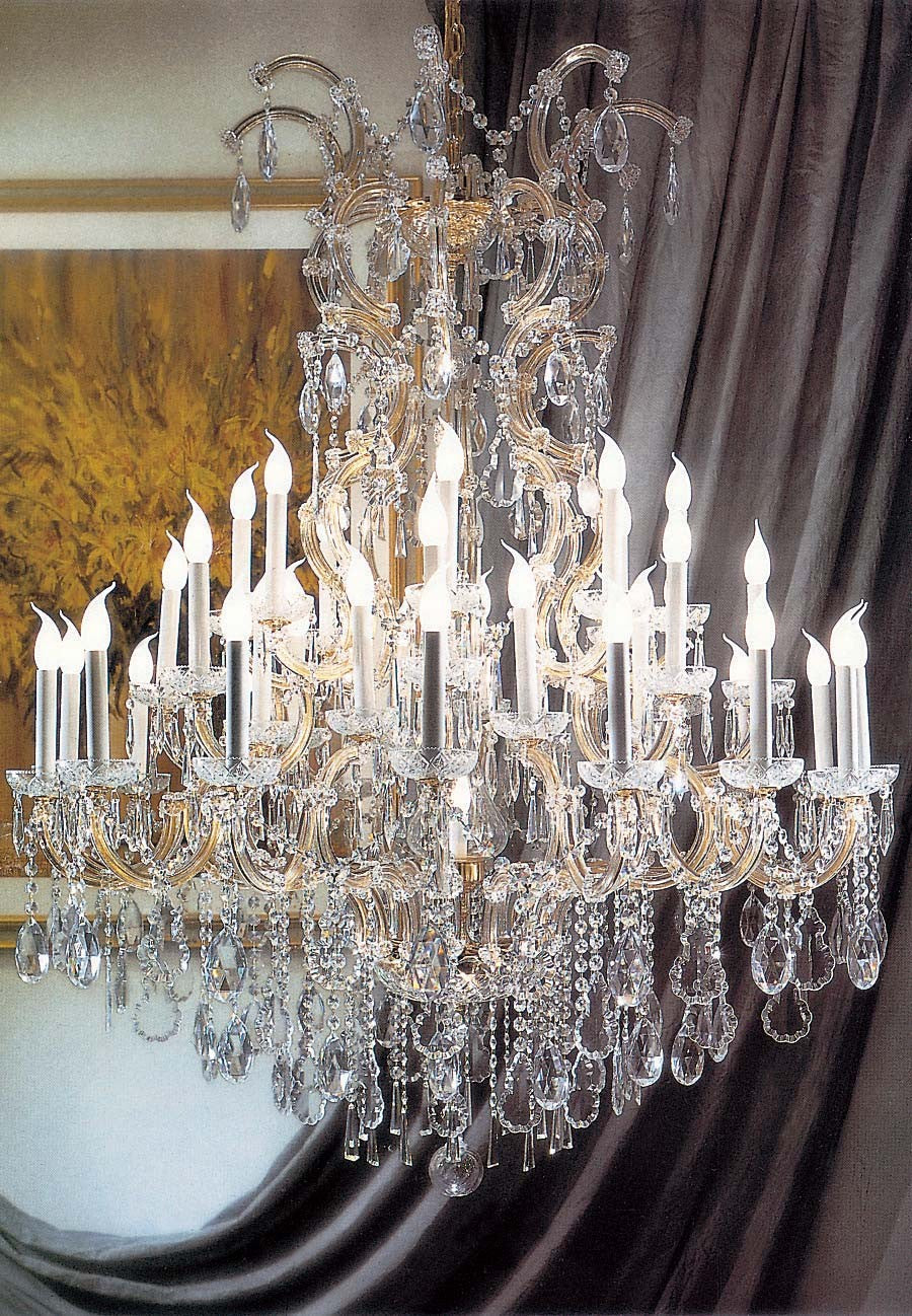 41 Lights Maria Theresa crystal chandelier dressed with clear crystals - Image 1