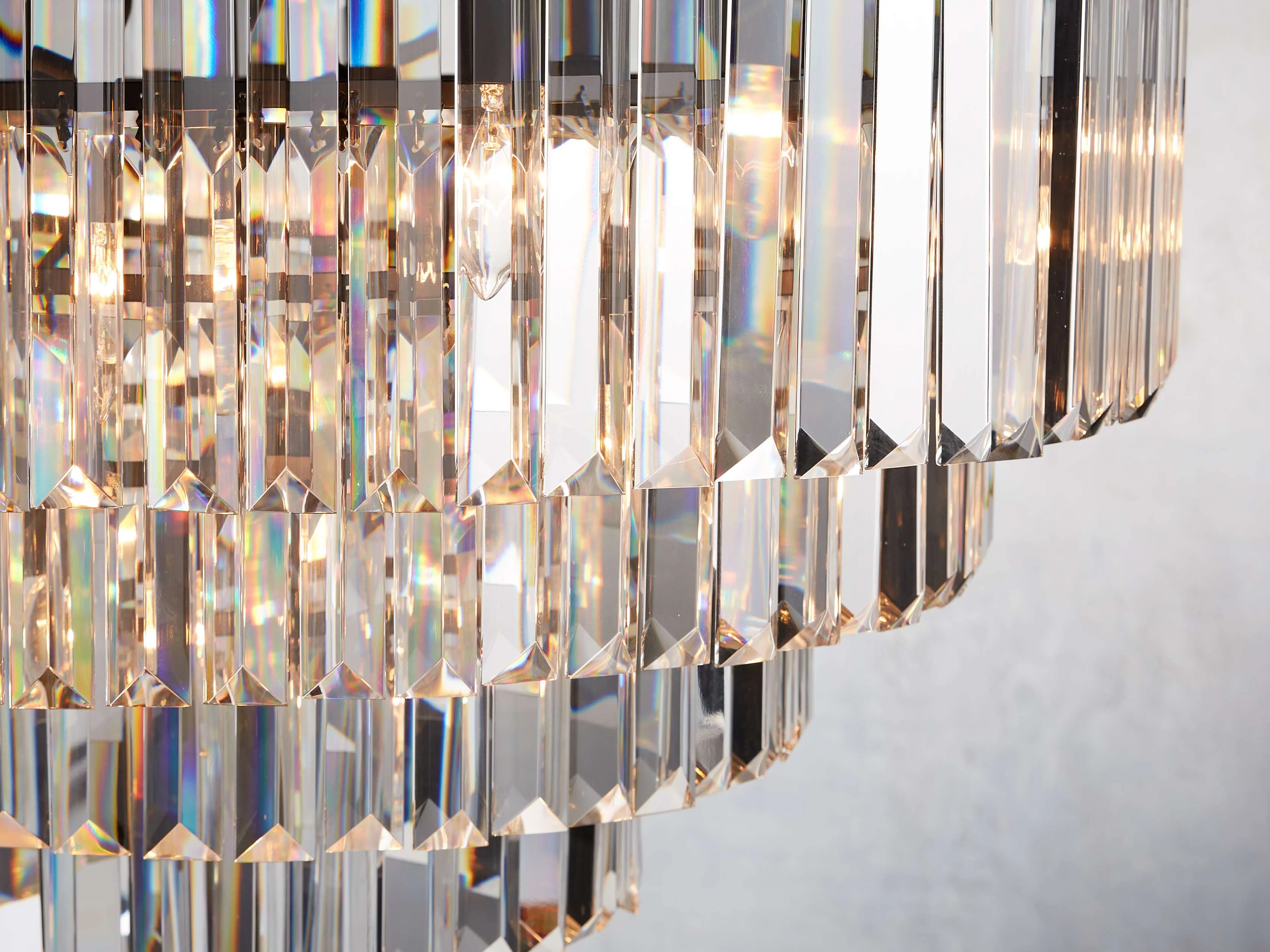 Leyland Tiered Round Chandelier - Image 3