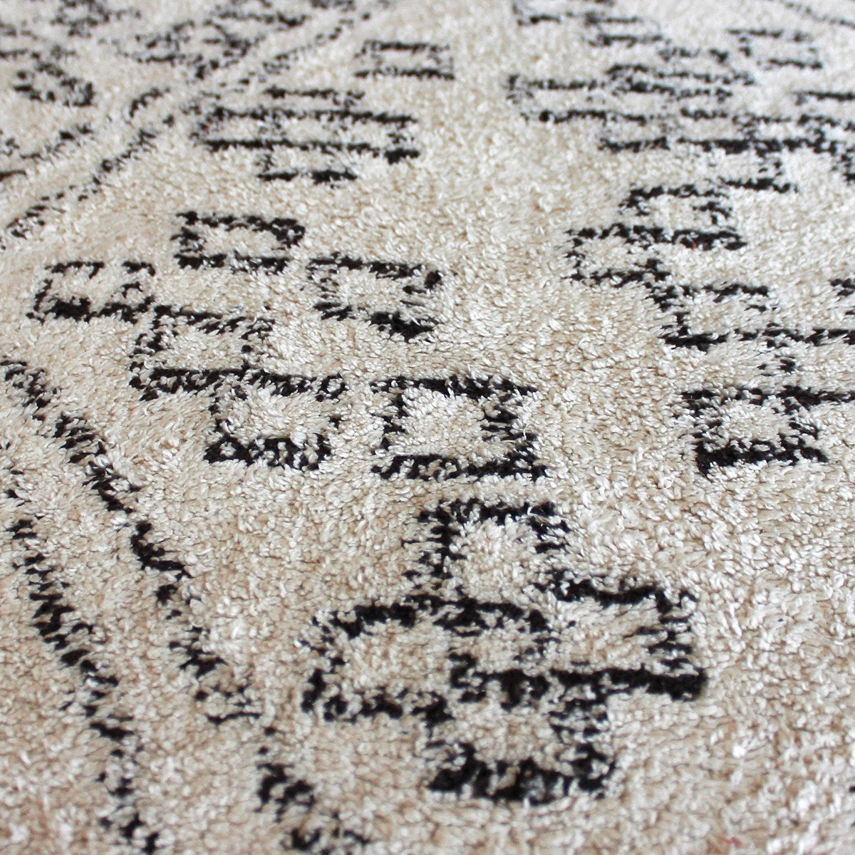 Uttermost Campo Table Tufted Ivory Distressed Tribal Pattern Rug ~ 8' x 10' - Image 3