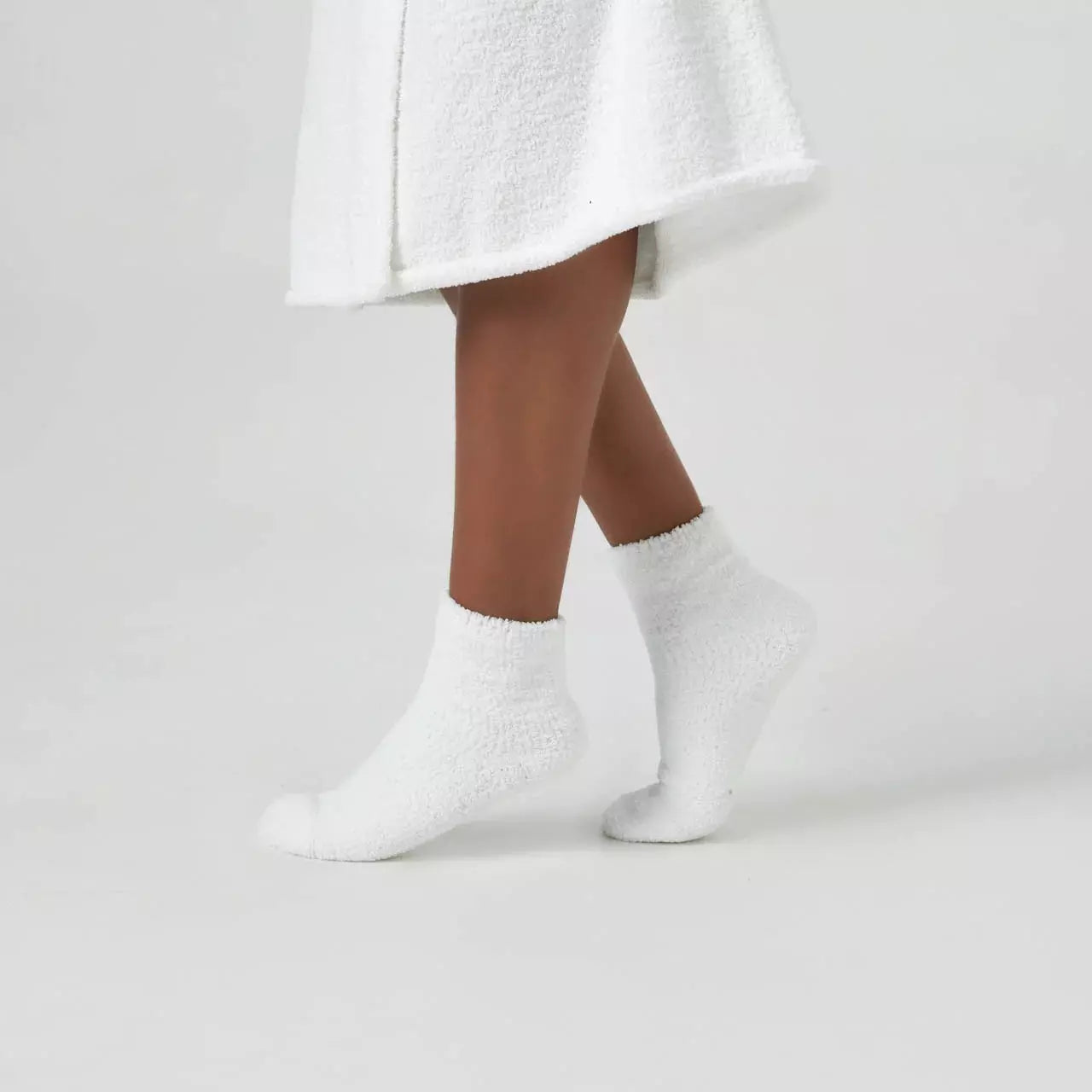 Kashwere White Plush Spa Socks - Image 2