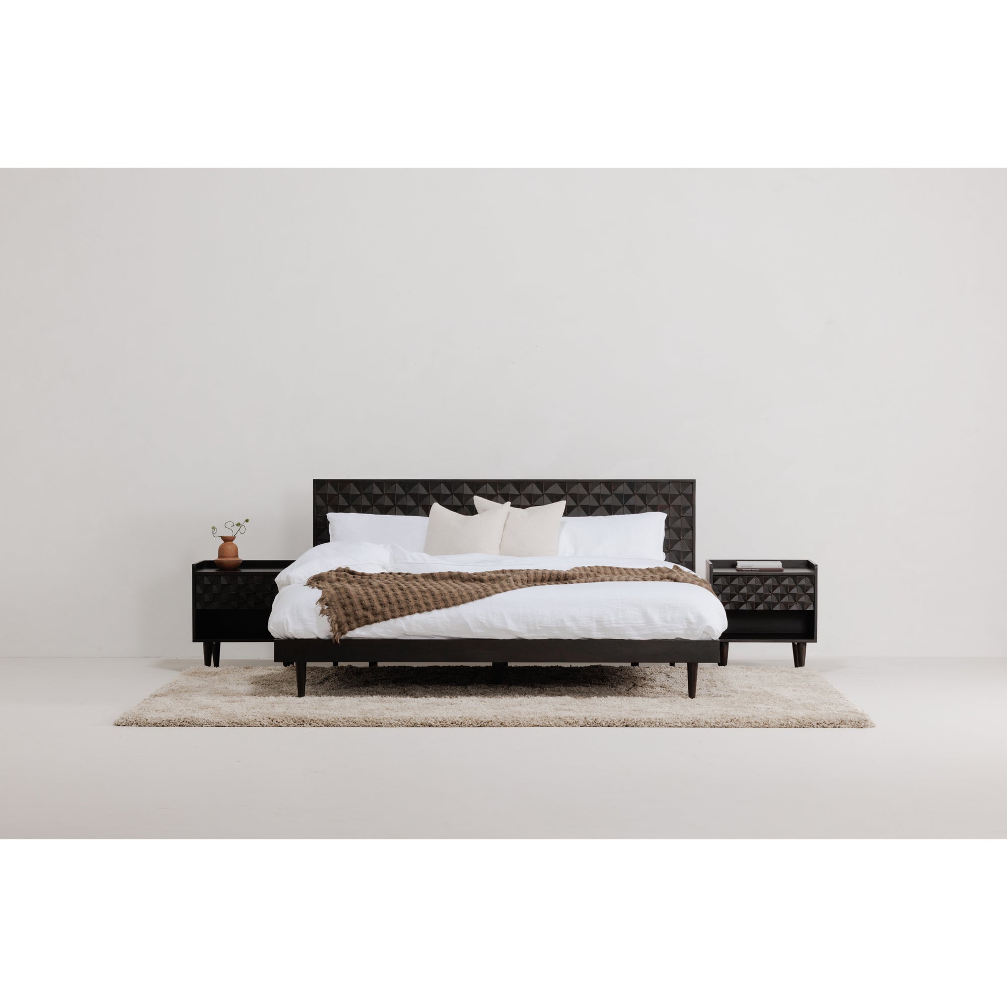 Moe's Home Collection Pablo Black King Bed - Image 1