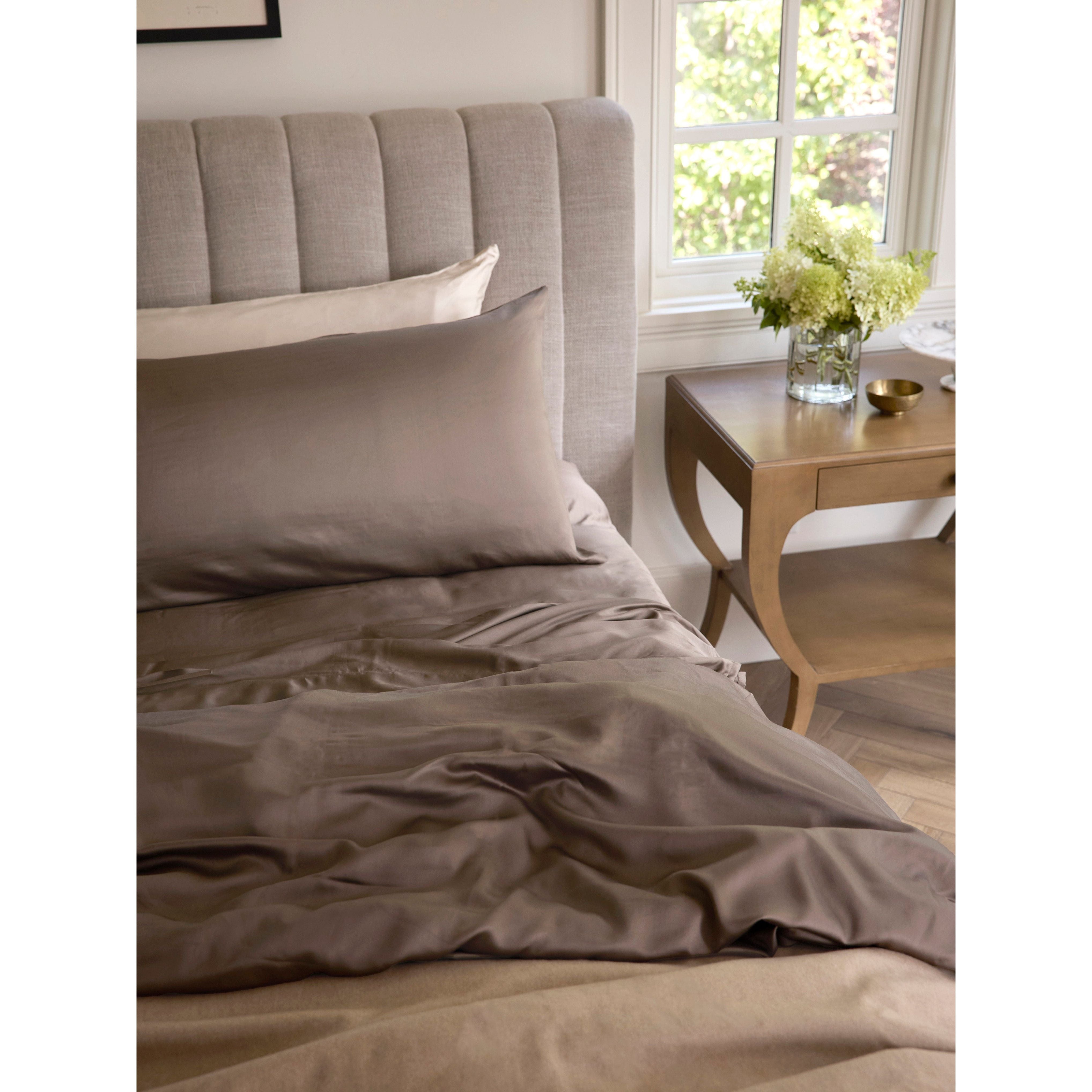 Cozy Earth Bamboo Sheet Sets Available in Queen and King Sizes - Image 3