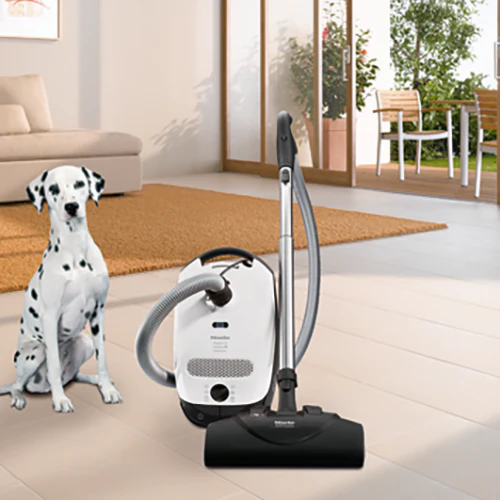 Miele Classic C1 Cat & Dog Canister Vacuum Cleaner - Image 2