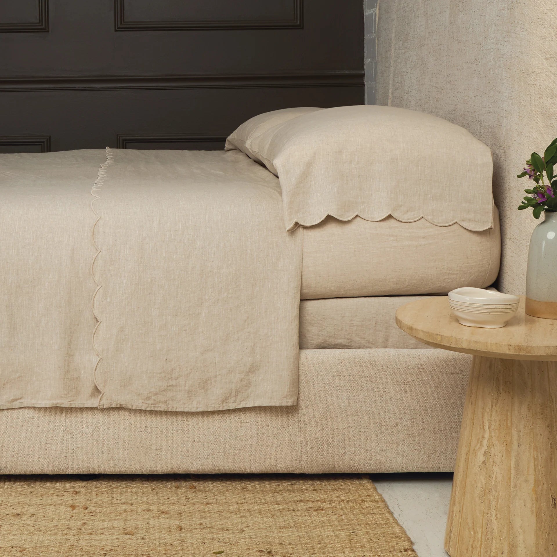 Pom Pom at Home Kelly Flax Linen Scalloped Sheet Set ~ Available in Queen and King Sizes - Image 3
