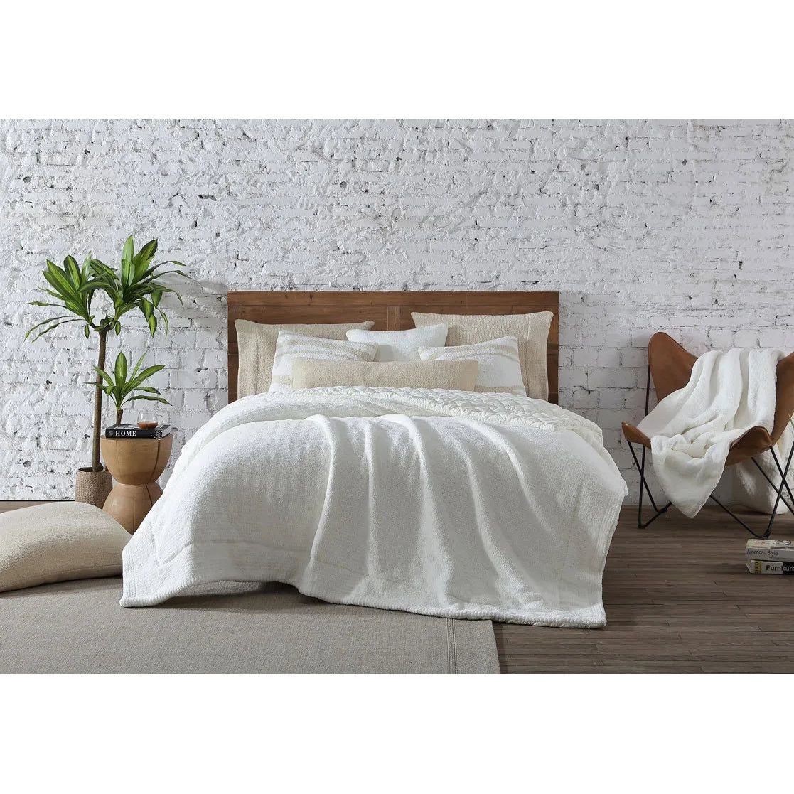 Sunday Citizen Off White Snug Comforter Available in Queen and King Sizes - Image 3