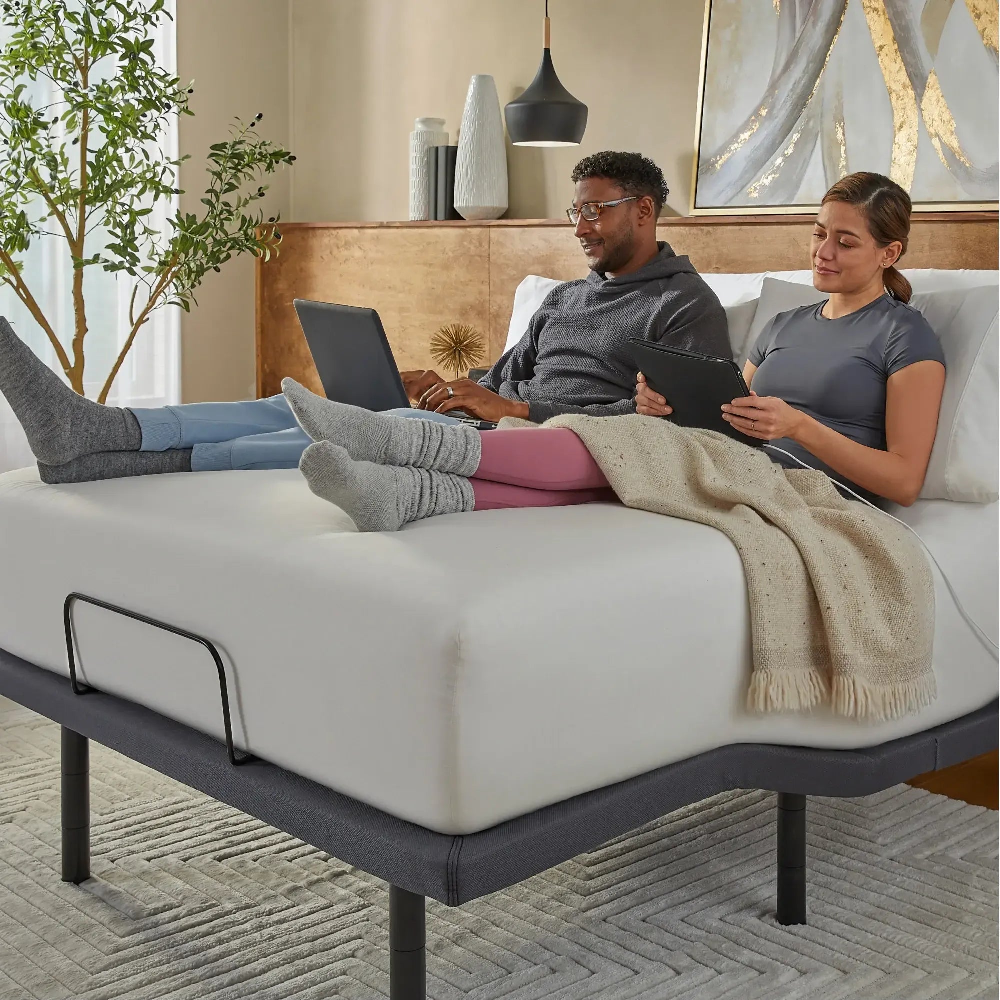Serta Baselogic Pearl Adjustable Base Mattress Foundation ~ Available in Twin XL, Full, Queen, King and Cal King Sizes - Image 2