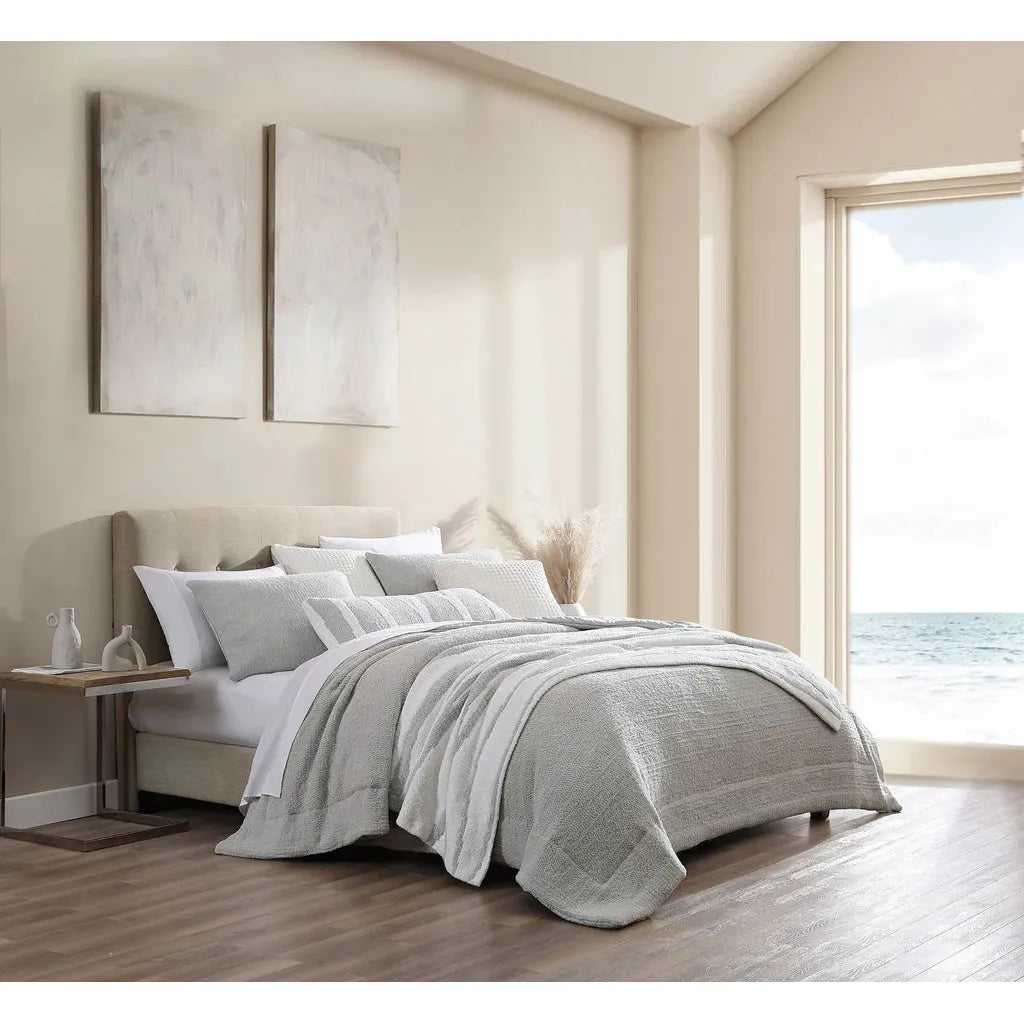 Sunday Citizen Cloud Gray Snug Cooling Queen Size Comforter - Image 2