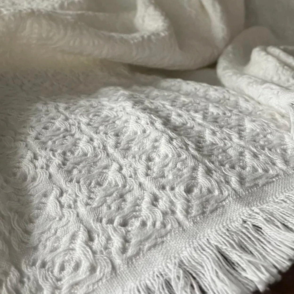 Anaya Home Blissful Bamboo White Jacquard Throw ~ DREAMY BEDDING SALE ~ Limited Quantity