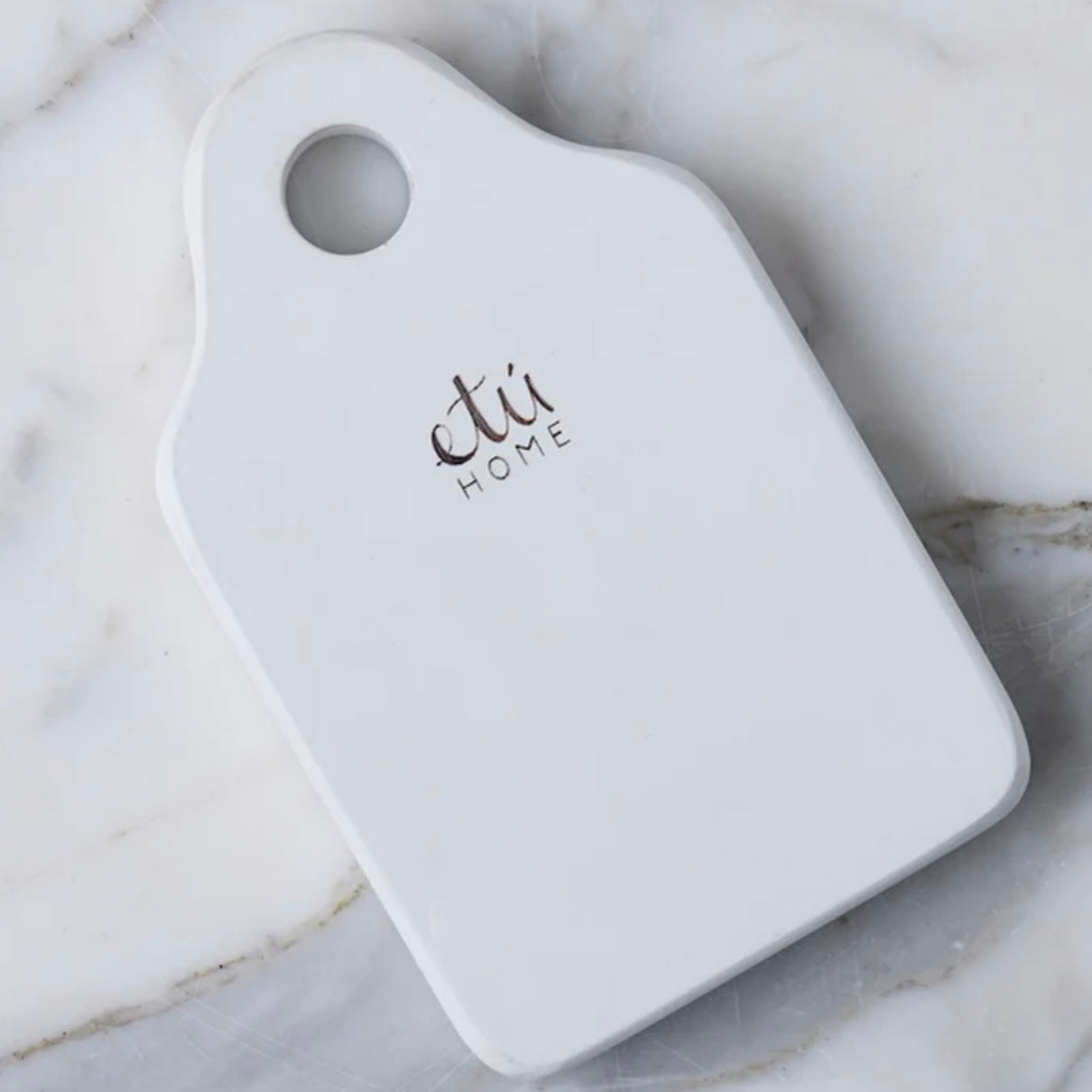 etúHOME Small Dutch Cheese Board ~ White ~ IN-STORE PURCHASE ONLY - Image 2