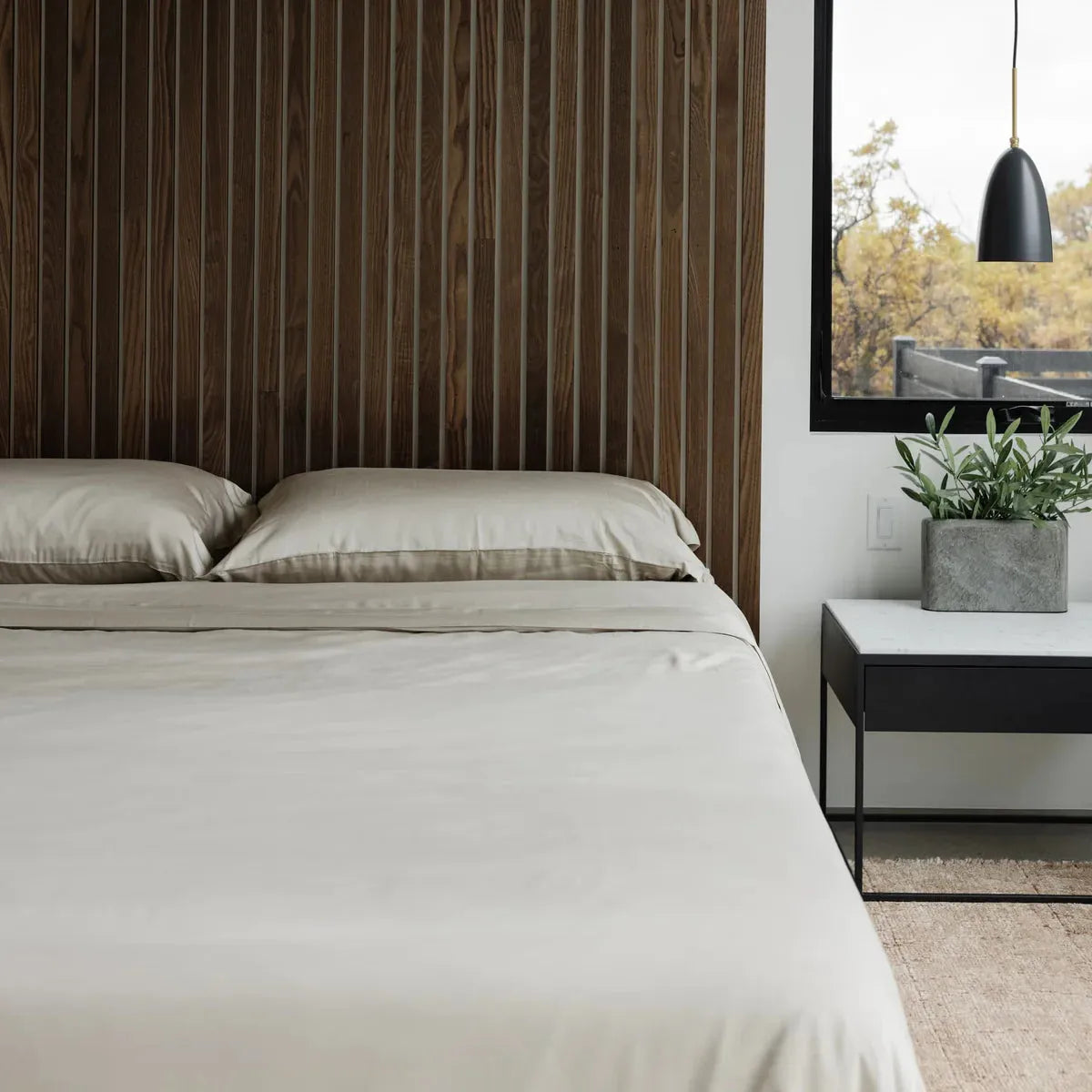 Cozy Earth Bamboo Duvet Cover Available In Queen and King Sizes - Image 2