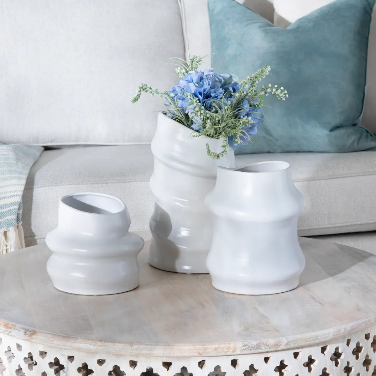 Crestview Collection Merritt White Vases ~ Set Of 3 - Image 1