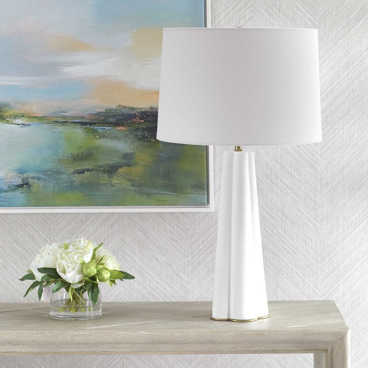 Casa Bella Living Satin White Glaze Clover Shaped Table Lamp ~ LAST CHANCE SALE ~ LIMITED QUANTITY - Image 2