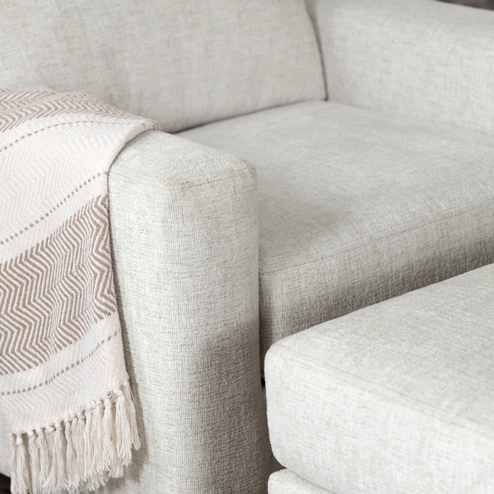 Crestview Collection Luna Chair - Image 2