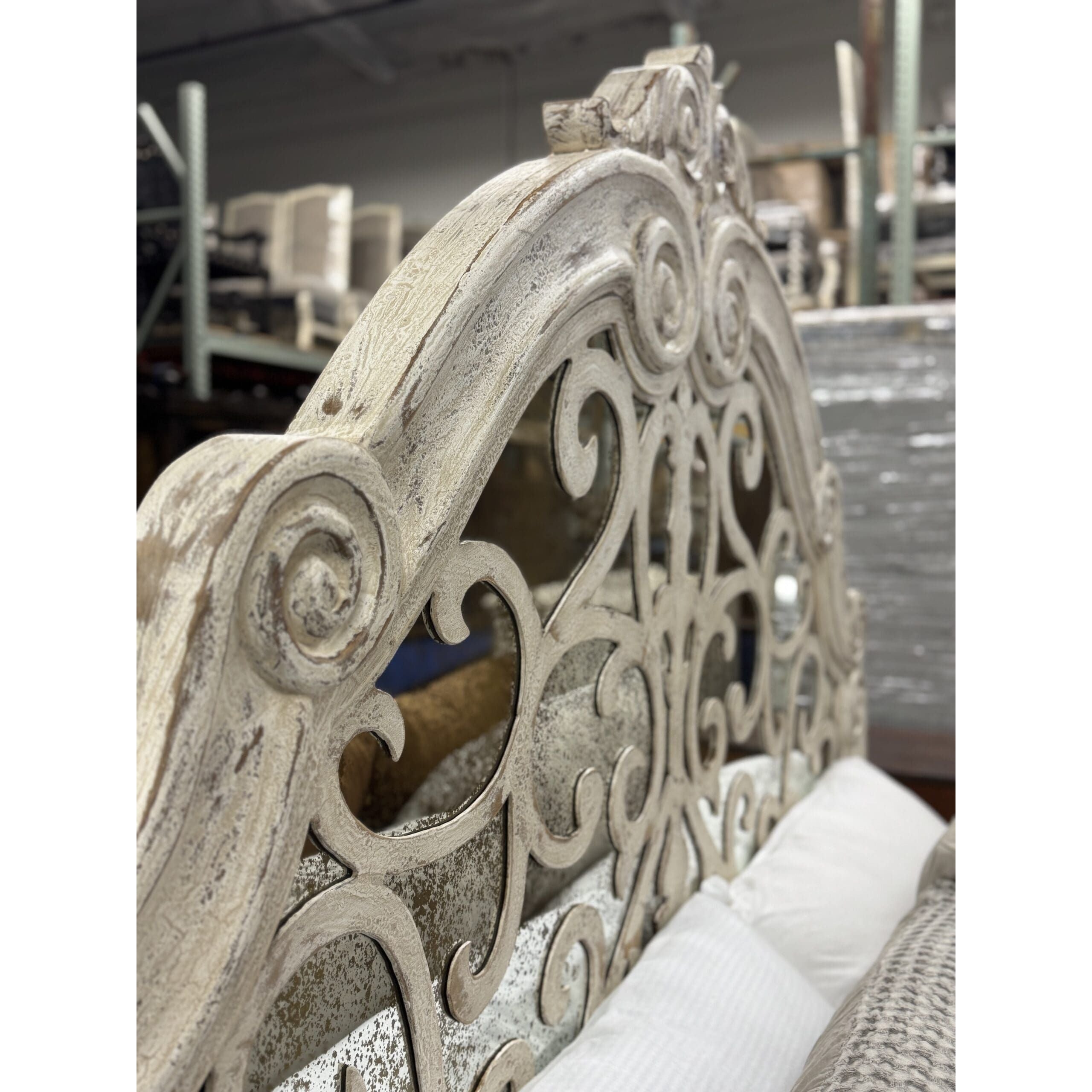 Casa Bonita Peruvian Hand-Painted Carved Wood and Antiqued Mirror Raquel Queen Size Bed - Image 2