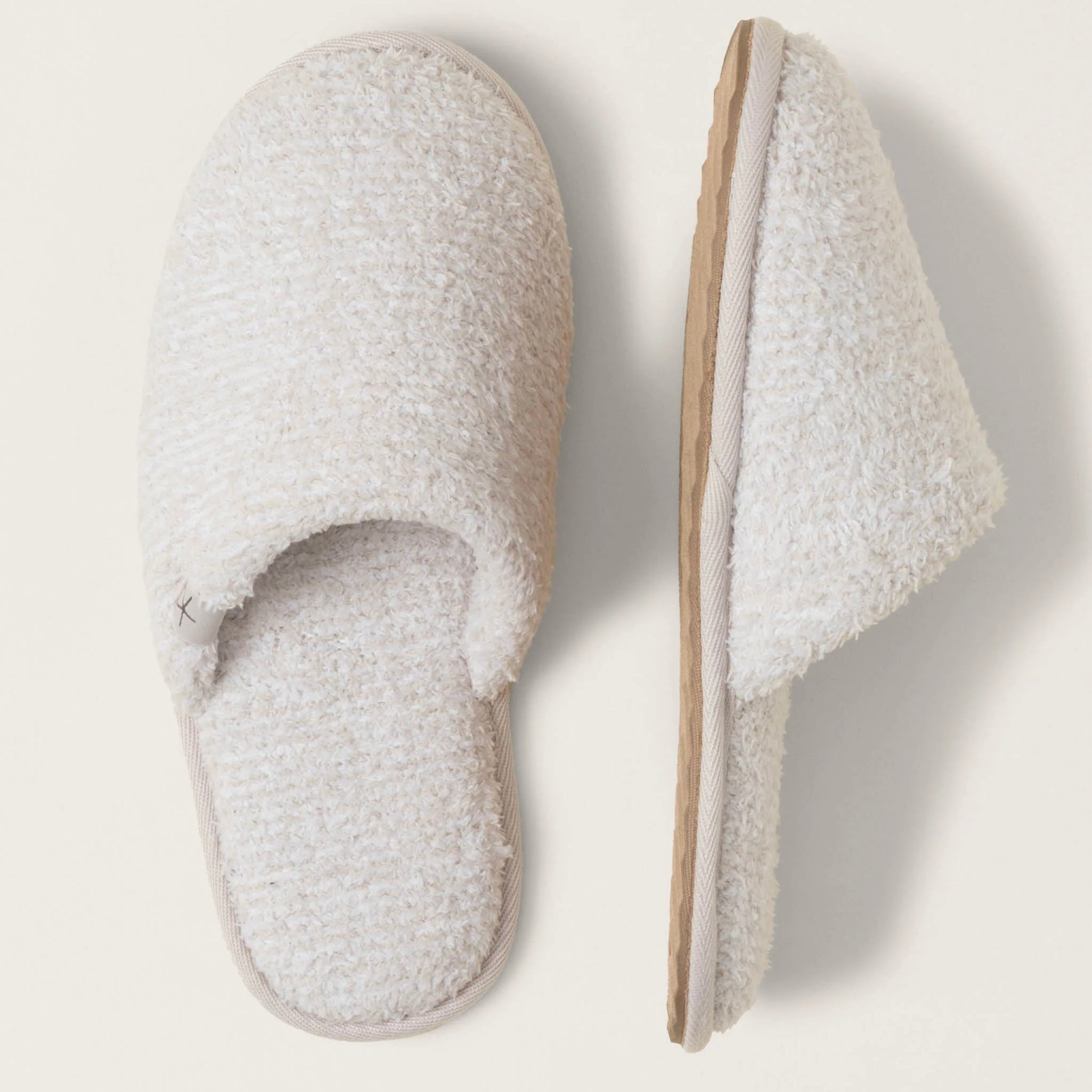 Barefoot Dreams CozyChic Spa Slippers ~ Size M 7/8 ~ Heathered Stone and White - Image 2