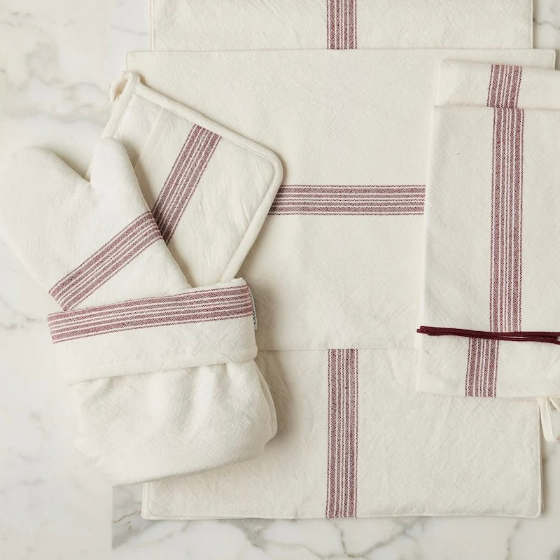 etúHOME Vintage Merlot Red Stripe Kitchen Oven Mitts ~ Set of 2 - Image 3