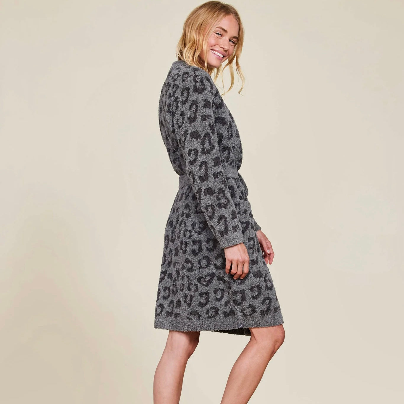 Barefoot Dreams CozyChic Graphite & Carbon Leopard In The Wild Robe ~  Size Small / Medium - Image 2