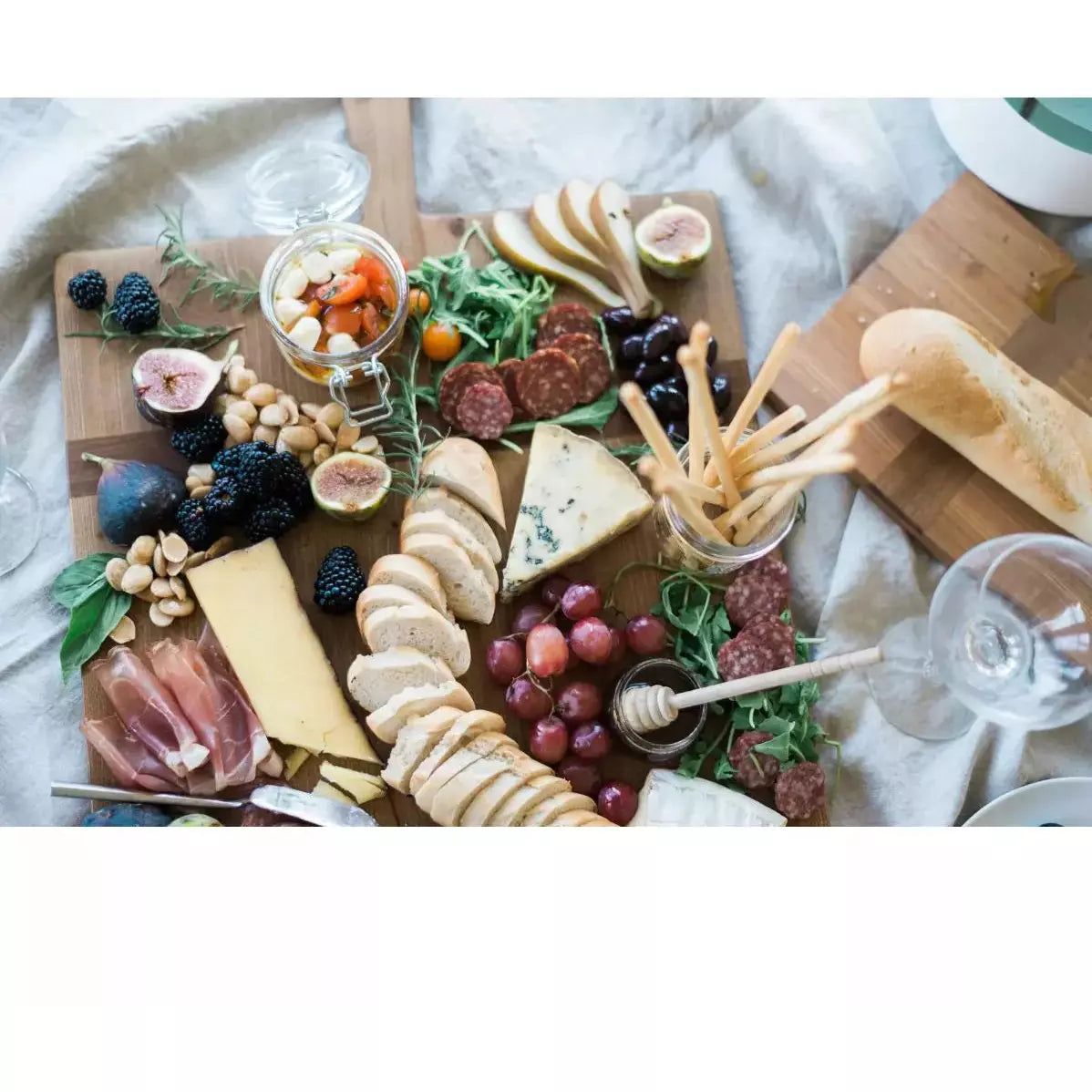 etúHOME Rectangle Pine Extra Large Charcuterie Board ~ IN-STORE PURCHASE ONLY - Image 3