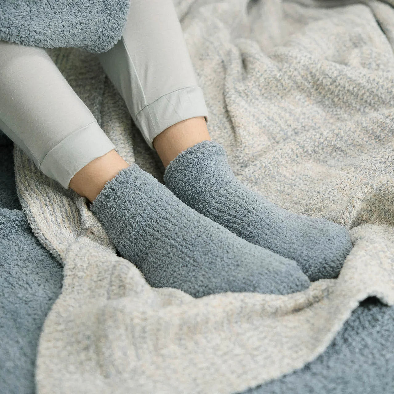 Kashwere Maliblu Plush Spa Socks. - Image 2