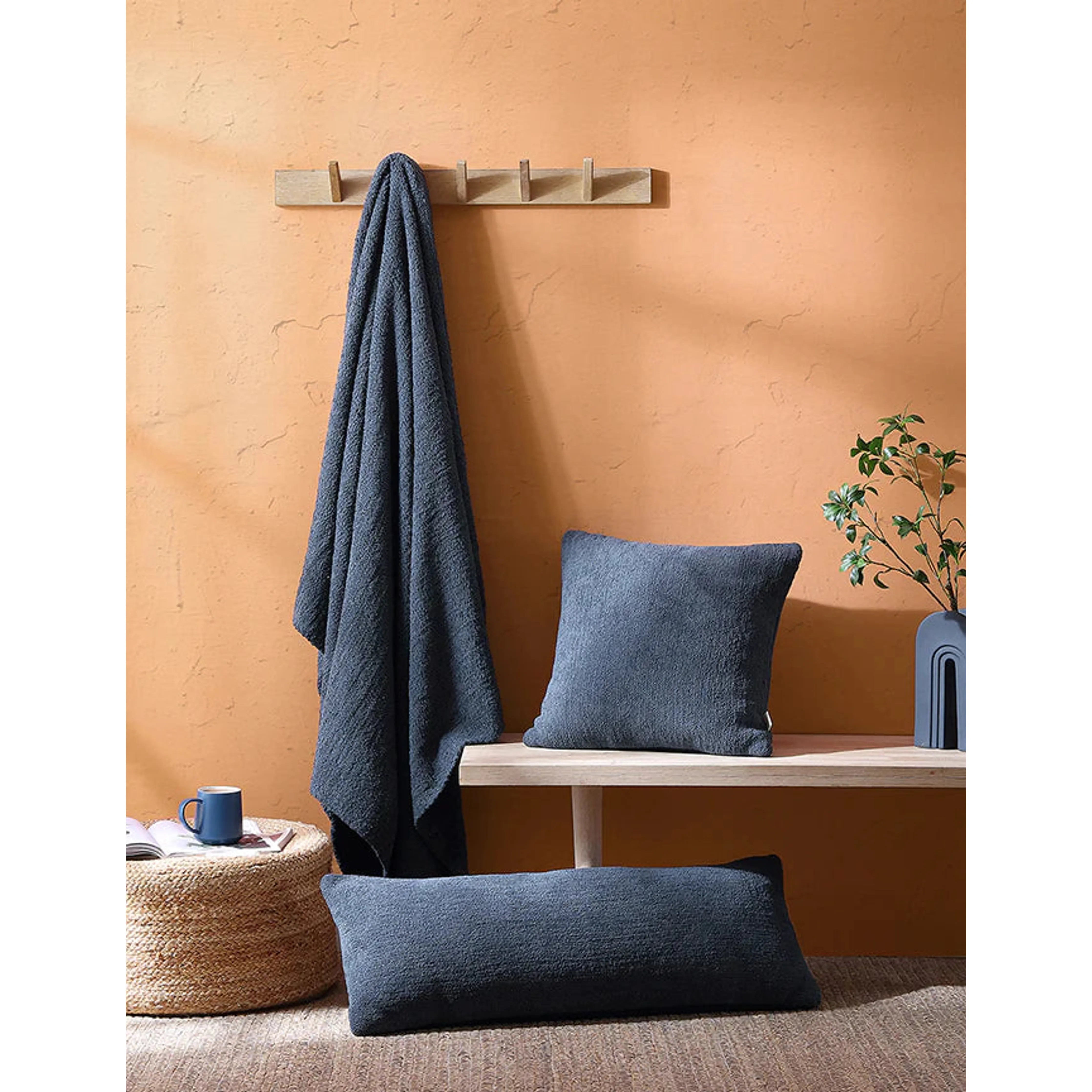 Sunday Citizen Midnight Snug Throw - Image 3