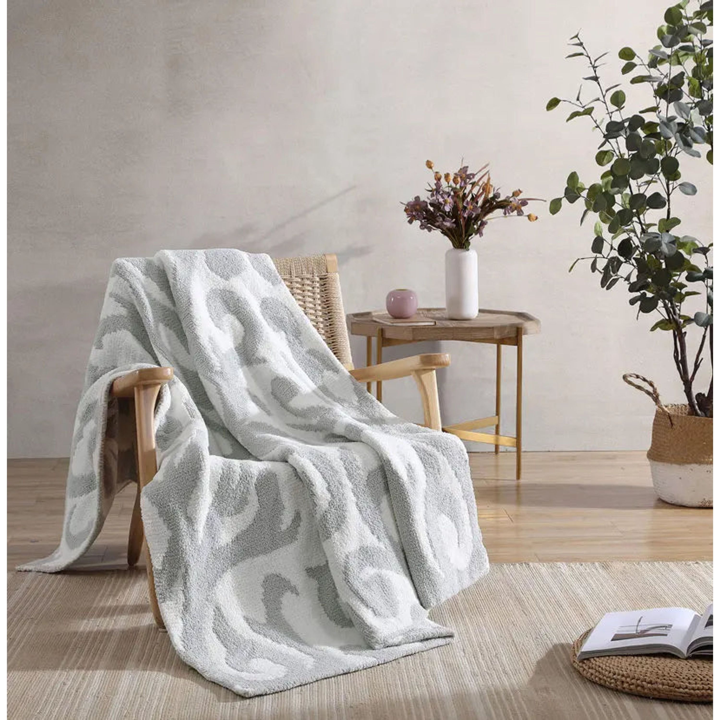 Sunday Citizen Casablanca Cloud Gray and Off White Throw - Image 3