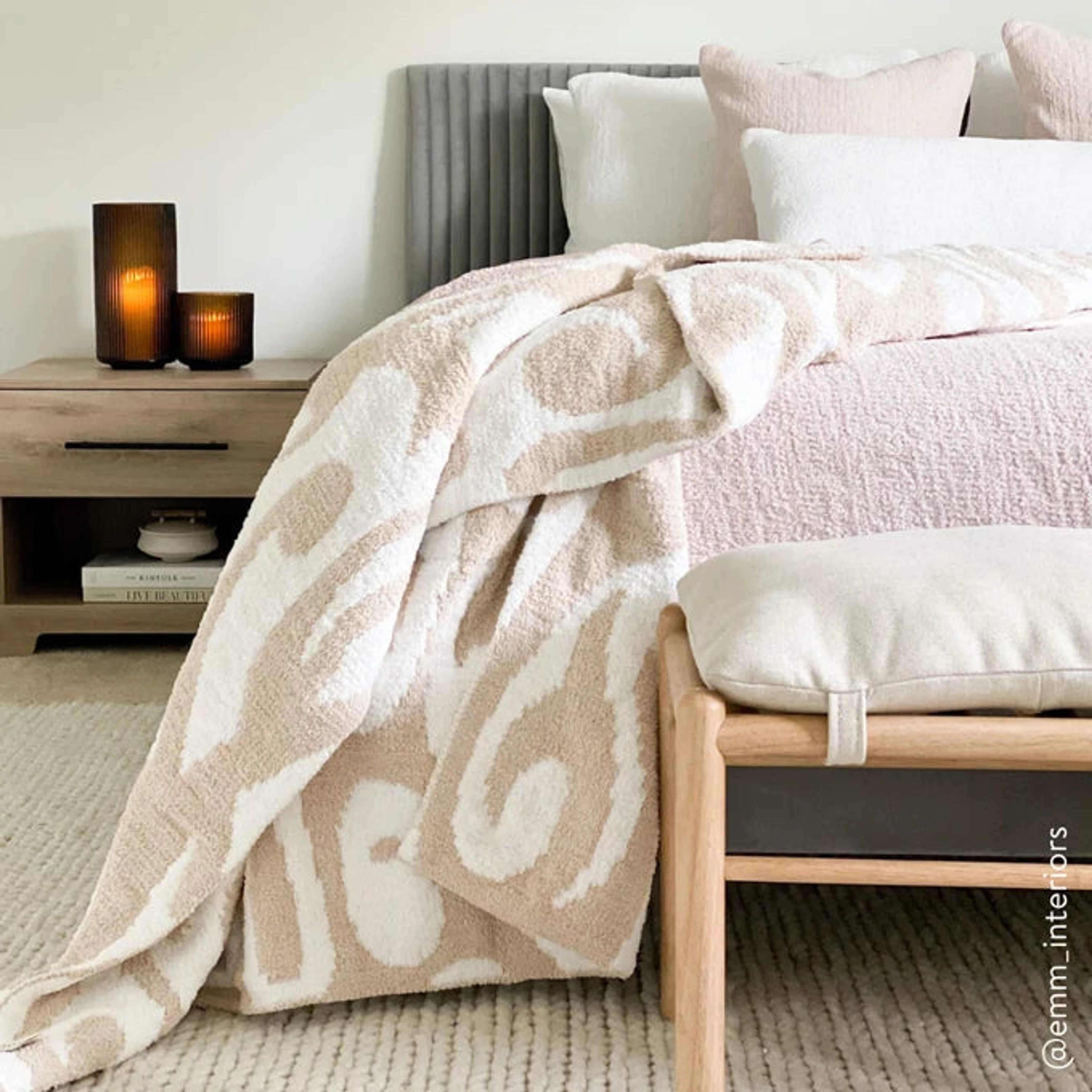 Sunday Citizen Casablanca Sahara Tan and Off White Throw - Image 3