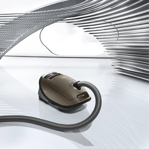 Miele Complete C3 Brilliant Canister Vacuum - Image 2
