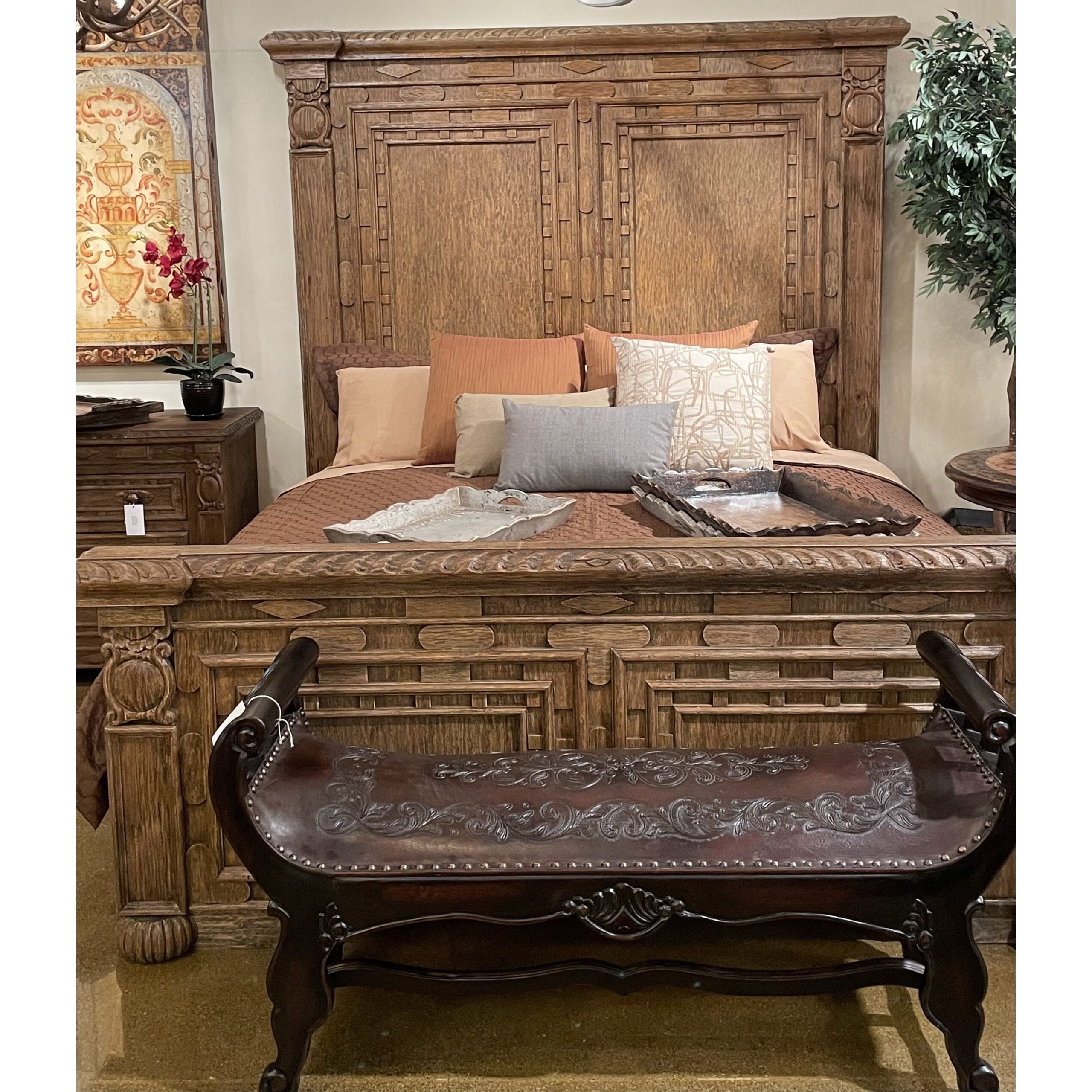 Casa Bonita Peruvian Hand-Painted Carved Wood Prado King Size Bed - Image 3