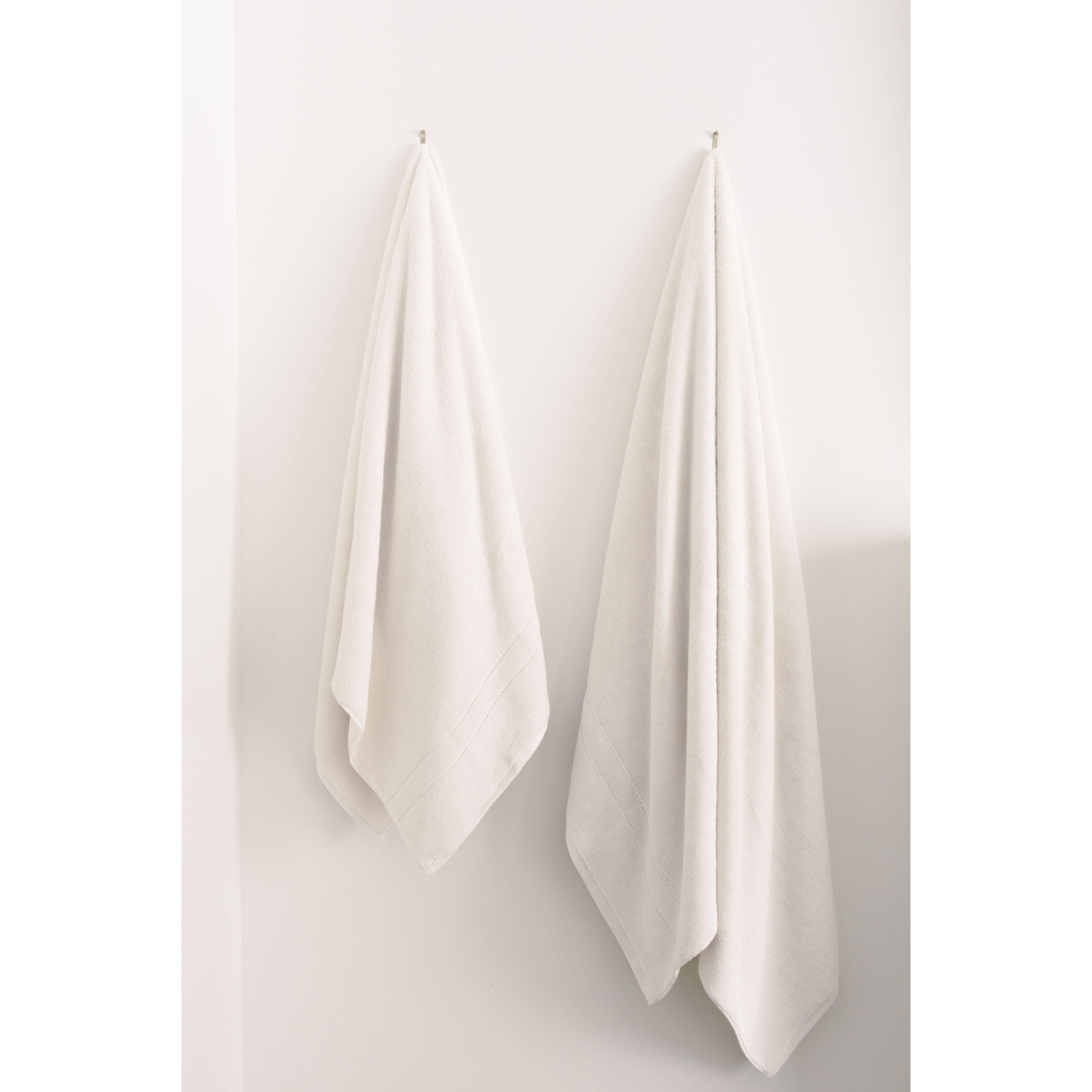 Cozy Earth Premium Plush Bath Sheets ~ Set of 2 Oversized Bath Towels
