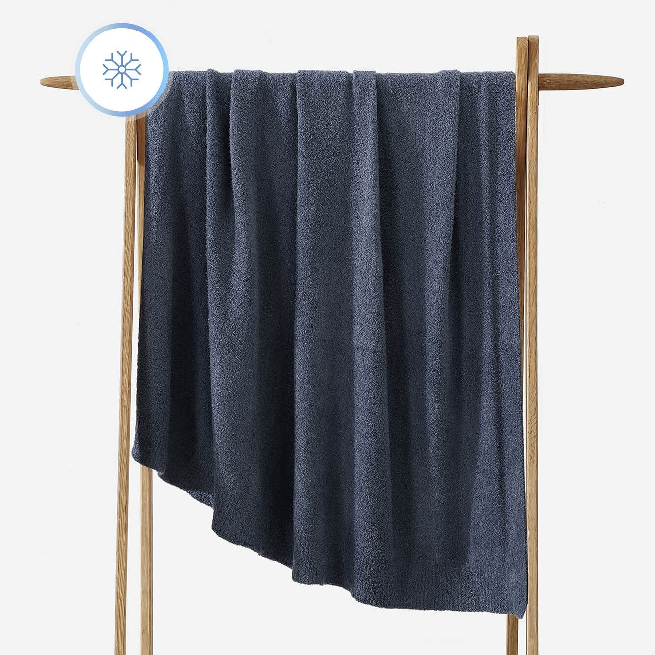 Sunday Citizen Cloud Cool Throw in Midnight ~ 75 x 52 - Image 1