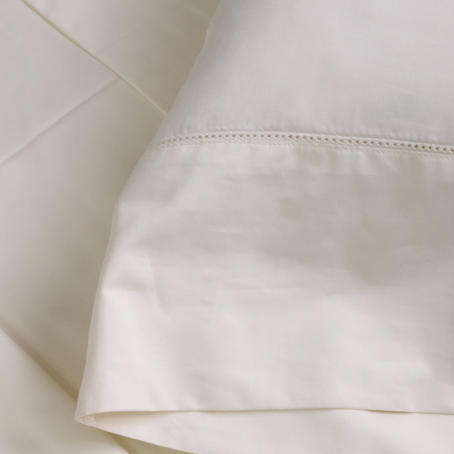 Pom Pom at Home Classico Ivory Hemstitch Cotton Sateen Sheet Set - Available in Twin, Queen and King Sizes - Image 2