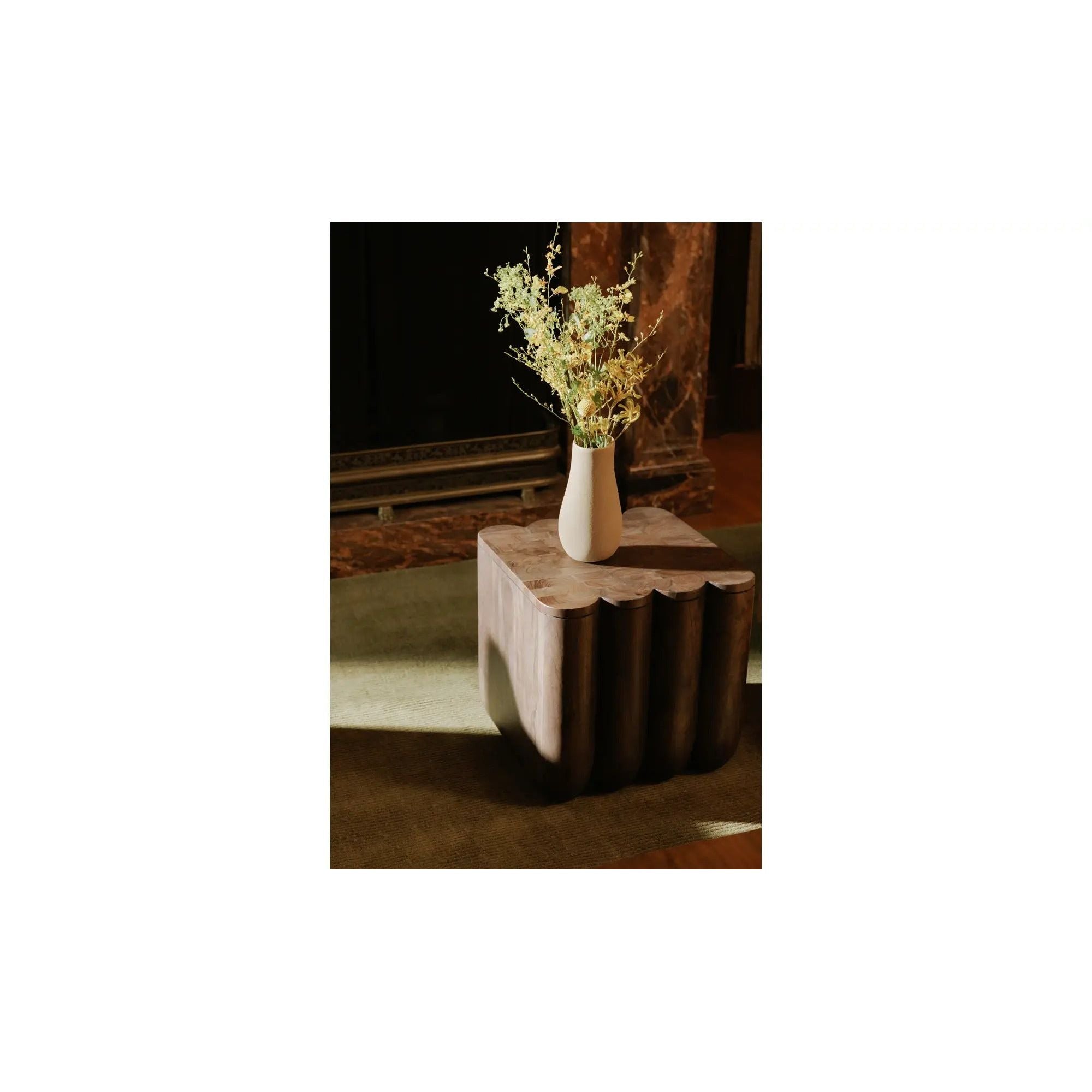 Moe's Home Collection Punyo Punyo Espresso Brown Accent Table - Image 3