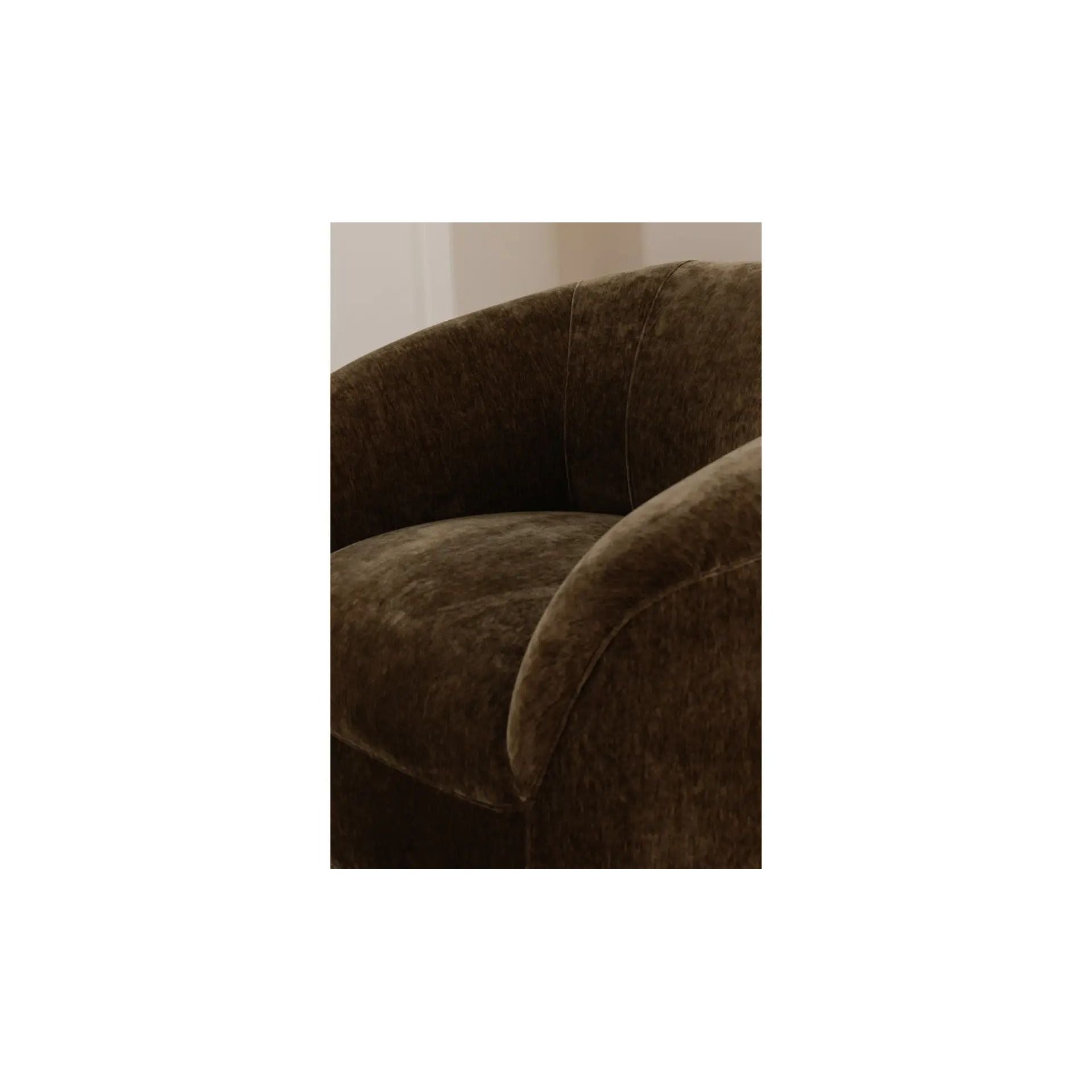 Moe's Home Collection Thora Dark Green Lounge Chair - Image 3