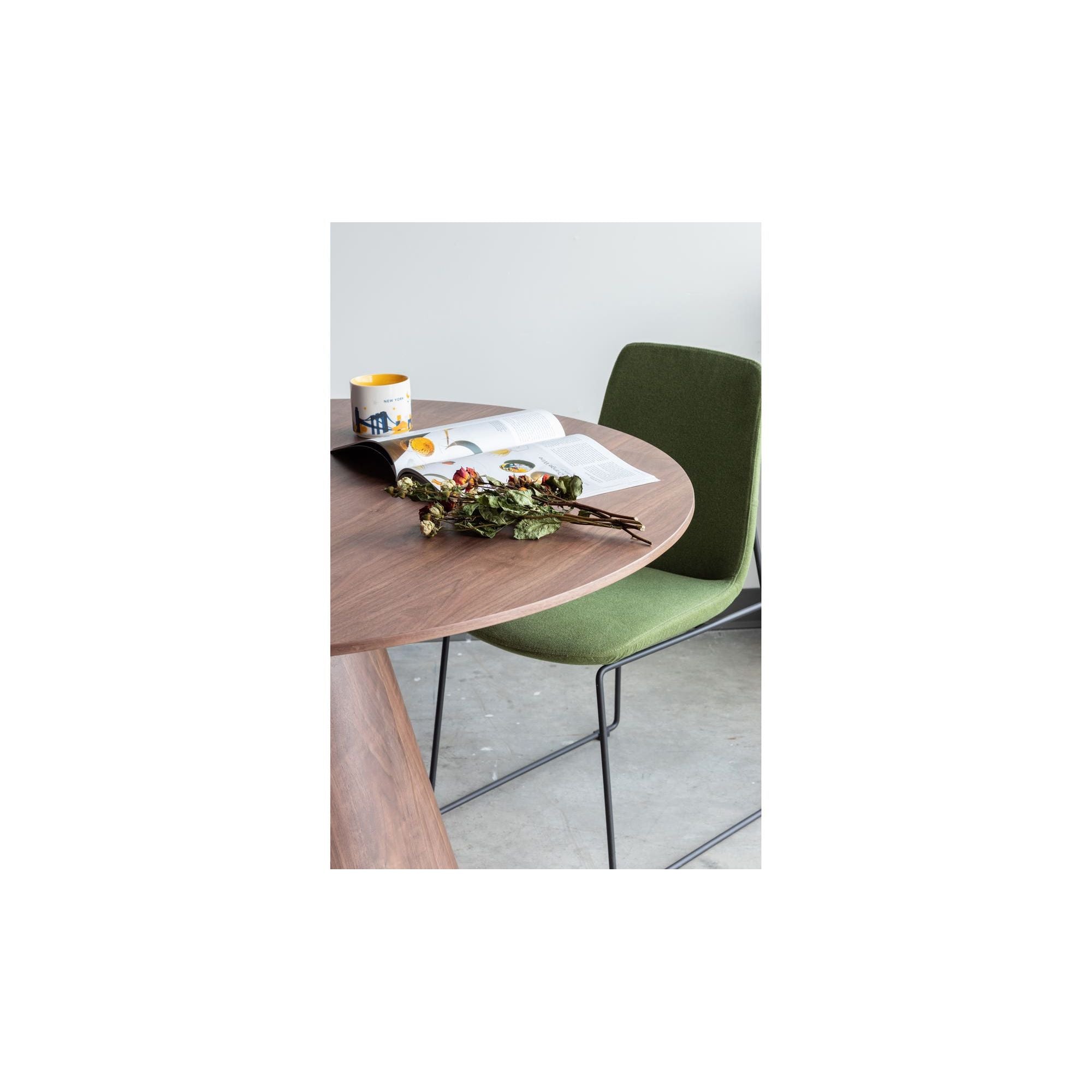 Moe's Home Otago 47In Round Dining Table Walnut - Image 3