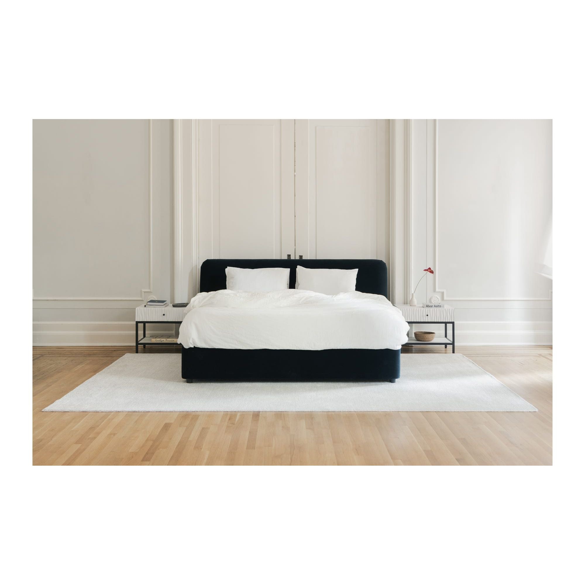 Moe's Home Collection Samara Blue King Bed - Image 1