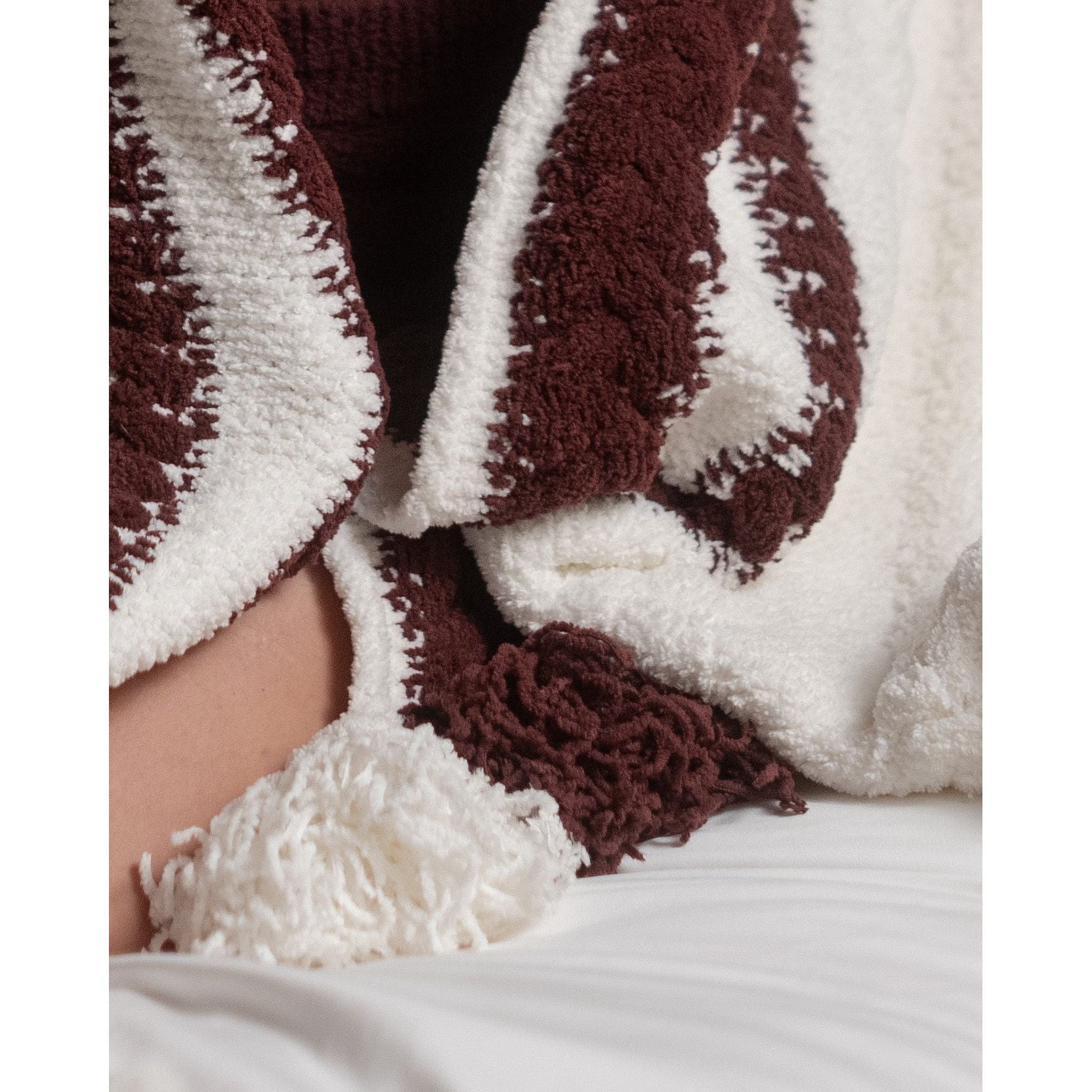 Sunday Citizen Snug Braided Two-Stripes Throw in Off White-Fig ~ 75 x 52 - Image 3