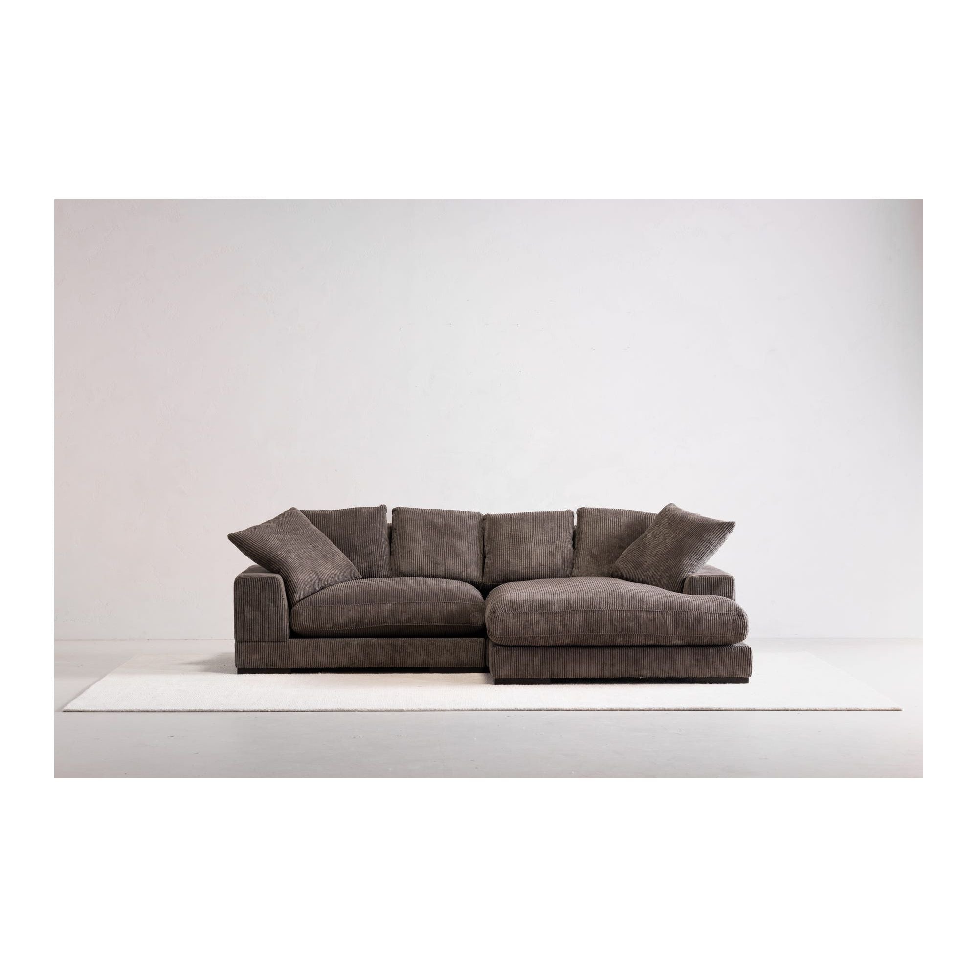 Moe's Home Collection Plunge Charcoal Sectional - Image 2