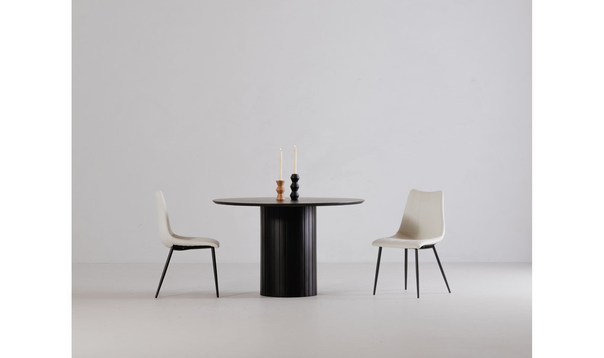 Moe's Home Alibi Dining Chair Ivory - Set Of Two - Image 3