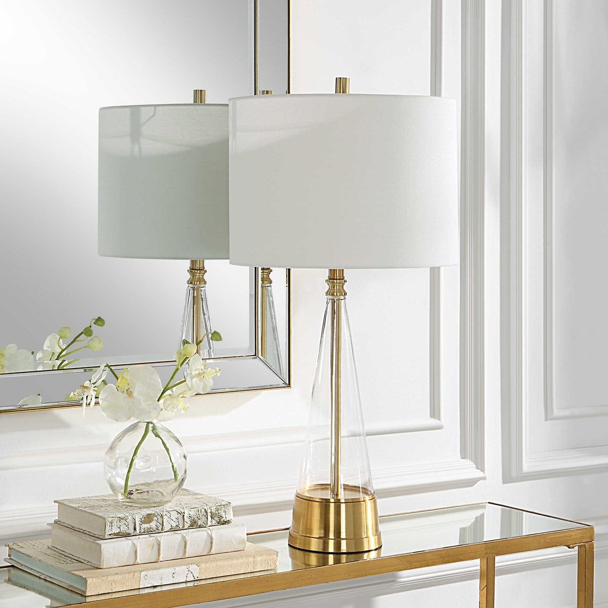 Casa Bella Living White Linen Shade with Antique Brass Metal and Glass Base Table Lamp - Image 3
