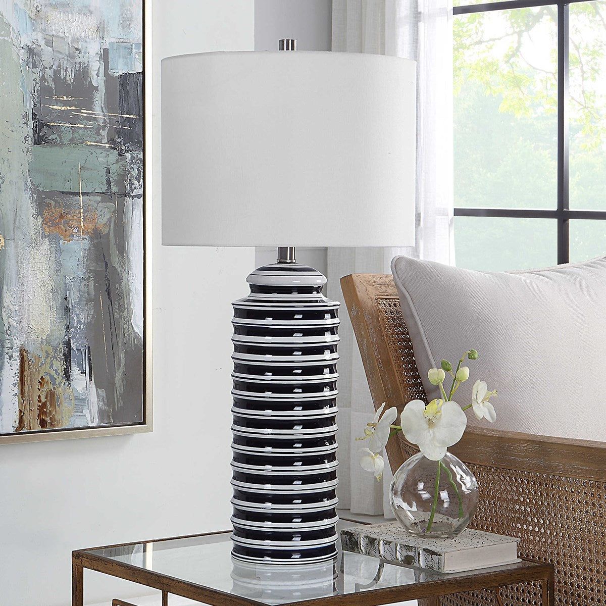Casa Bella Living White Linen Shade with Navy and Gloss White Ceramic Base Table Lamp - Image 3