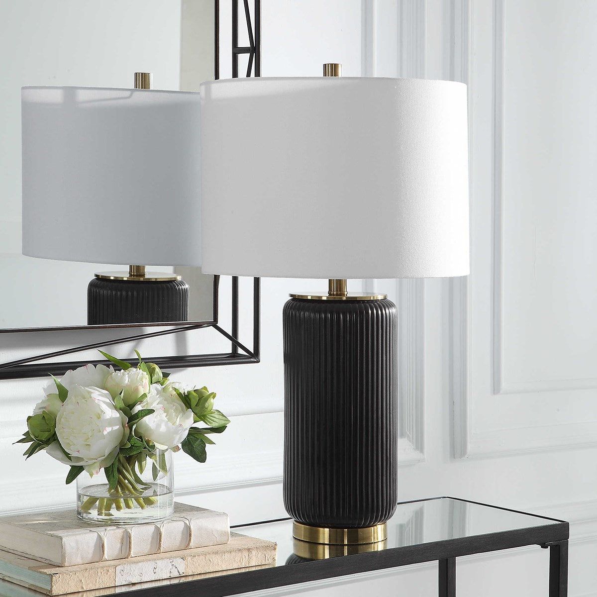 Casa Bella Living White Linen Shade with Black Textured Ceramic Base Table Lamp ~ LAST CHANCE SALE ~ LIMITED QUANTITY - Image 3