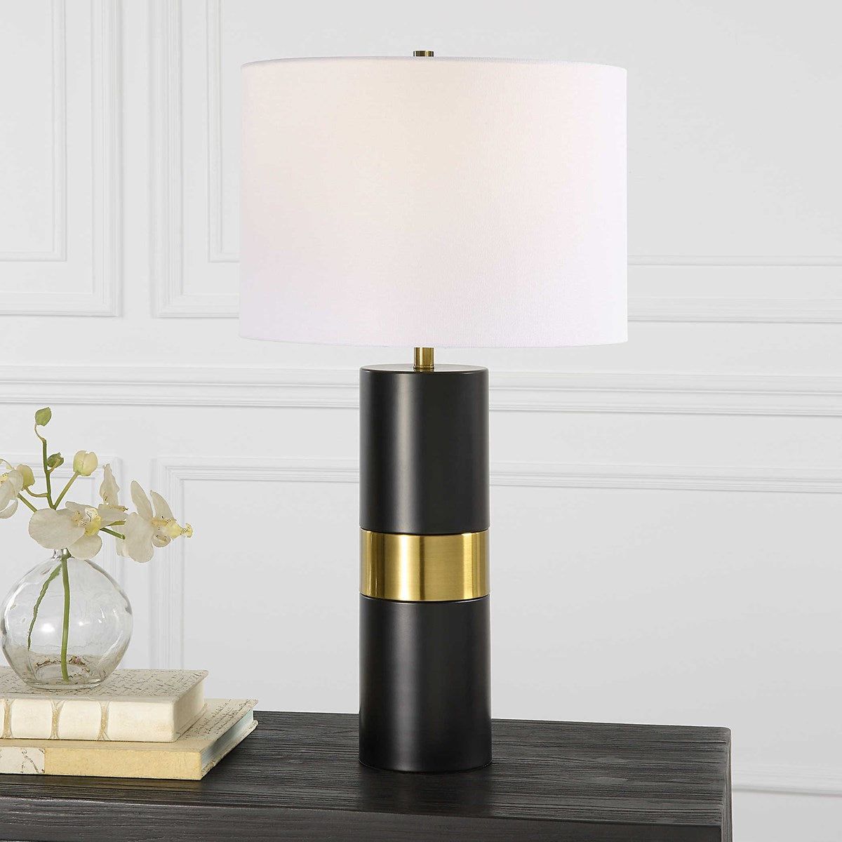 Casa Bella Living White Linen Shade With Black and Gold Metal Base Table Lamp - Image 1